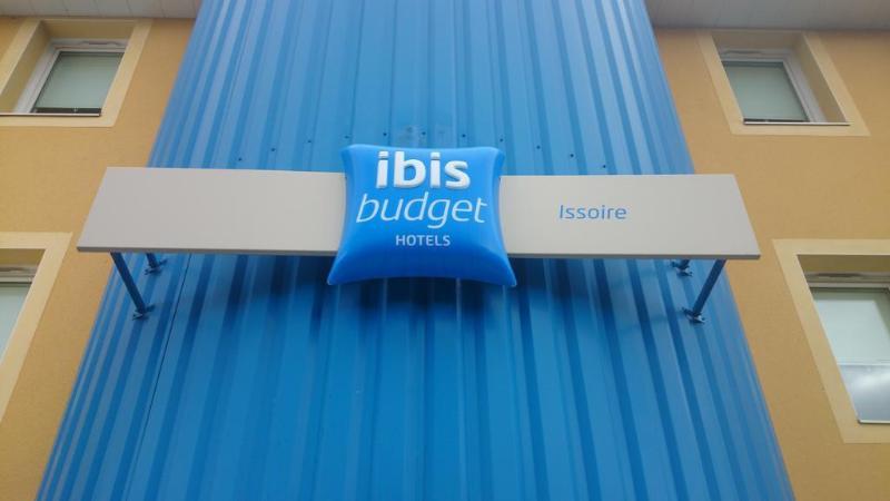 Отель Ibis Иссуар Экстерьер фото