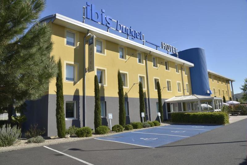 Отель Ibis Иссуар Экстерьер фото